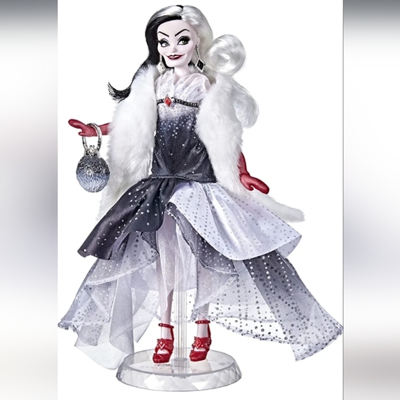 ☆NWT/NIB☆Disney Villains Collection☆CRUELLA DE VIL contemporary Disney Doll☆ - Picture 14 of 15